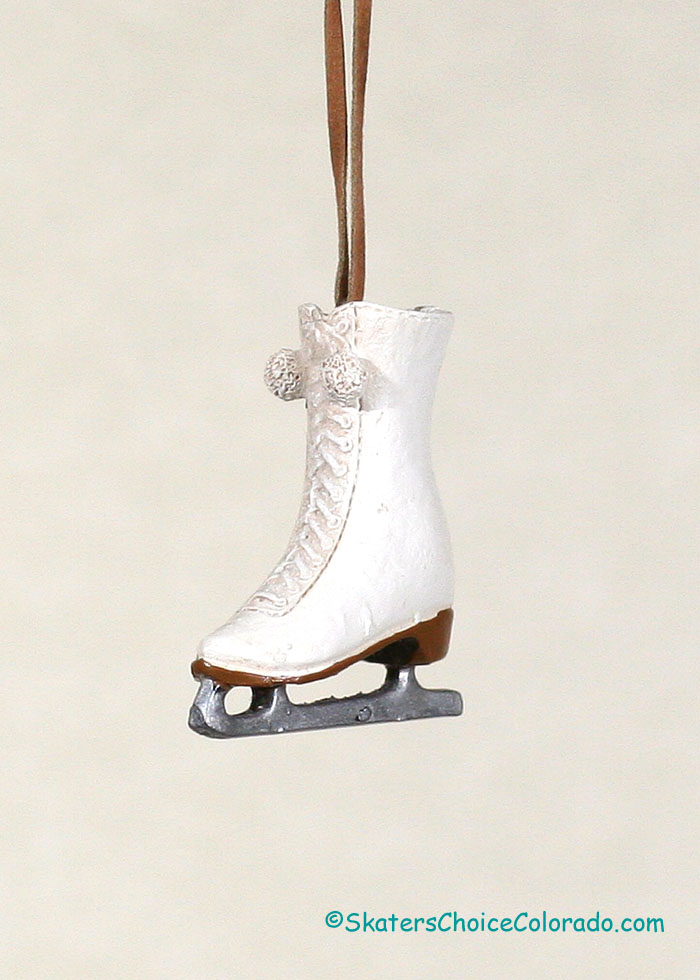 * Outdoor Ice Skate Ornament White * - Click Image to Close